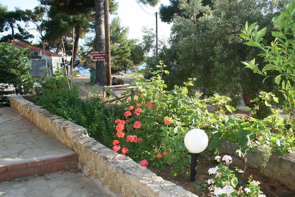 Xenios Loutra Village Karnagio מראה חיצוני תמונה