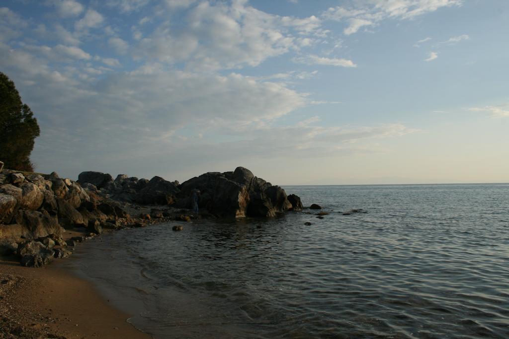 Xenios Loutra Village Karnagio מראה חיצוני תמונה