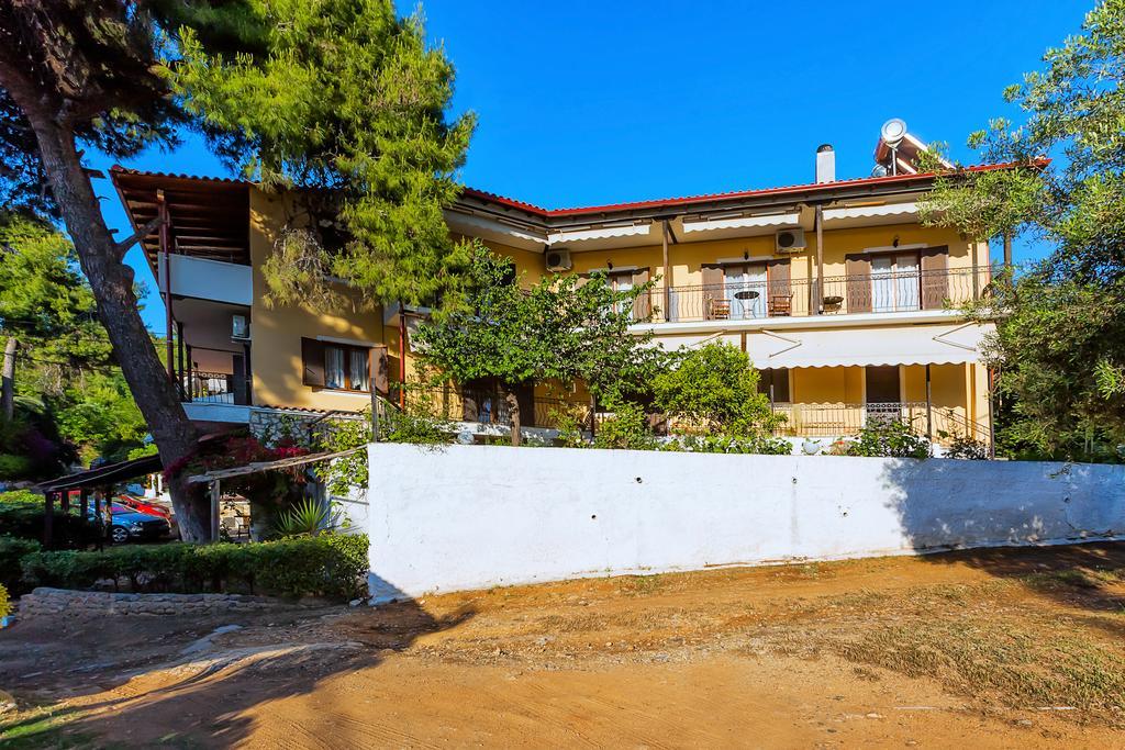 Xenios Loutra Village Karnagio מראה חיצוני תמונה