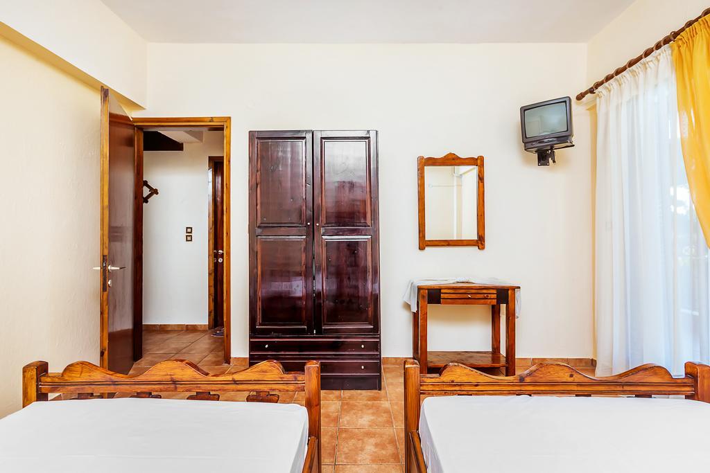 Xenios Loutra Village Karnagio מראה חיצוני תמונה