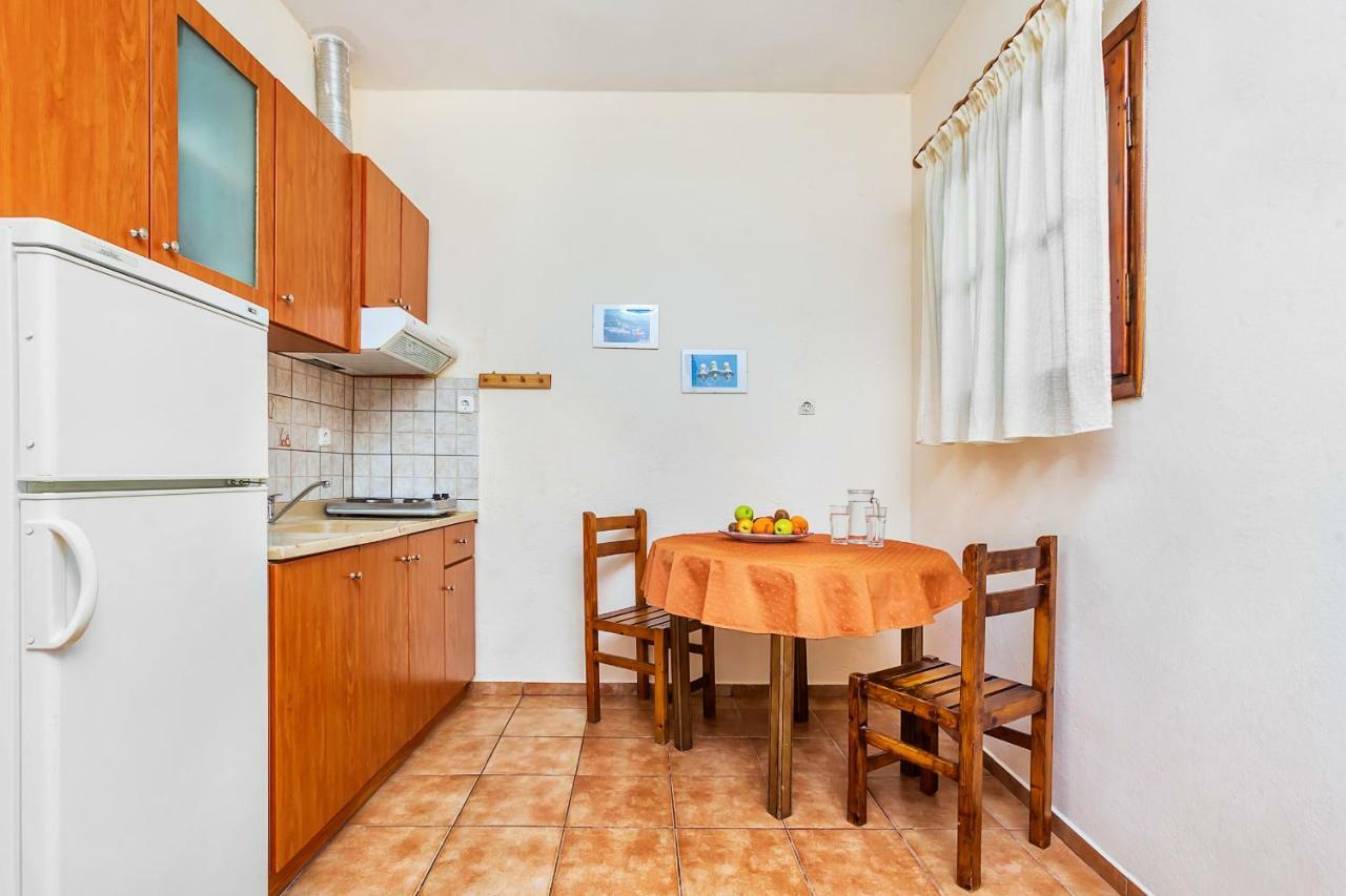 Xenios Loutra Village Karnagio מראה חיצוני תמונה